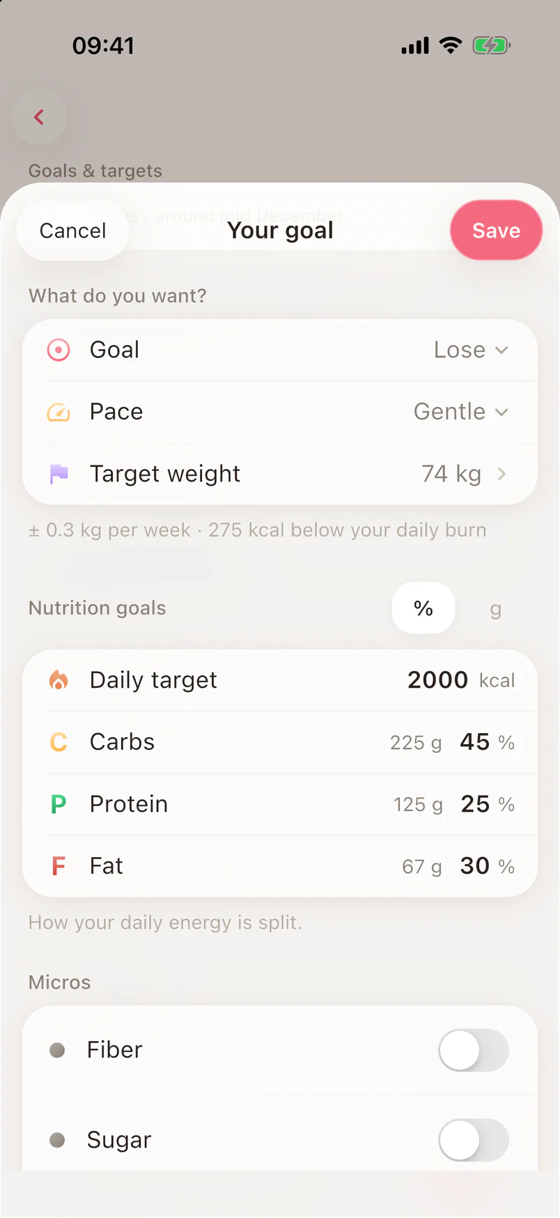The goal screen with goal, pace, target weight and the split of the daily target across macros